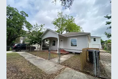 7033 Avenue E, Houston, TX 77011 - Photo 1