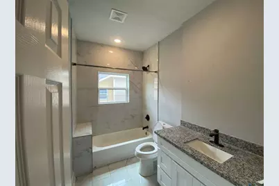 7033 Avenue E, Houston, TX 77011 - Photo 11