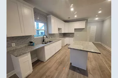 7033 Avenue E, Houston, TX 77011 - Photo 5