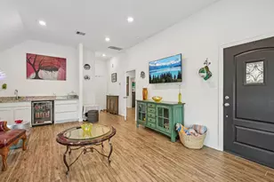 15014 Lake Shore Ave, Mont Belvieu, TX 77523 - Photo 9