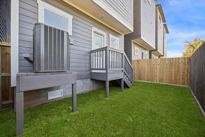 5622 Azores, Houston, TX 77091 - Photo 5
