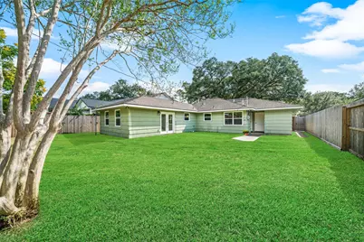 4806 Hummingbird Street, Houston, TX 77035 - Photo 15
