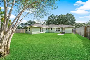 4806 Hummingbird St, Houston, TX 77035 - Photo 15