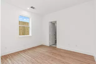 4706 Thornton Views Rd, Houston, TX 77018 - Photo 5