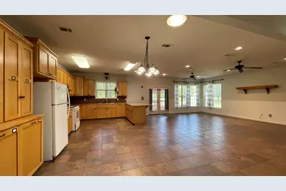 68 Lowery Lane, Huntsville, TX 77320 - Photo 5