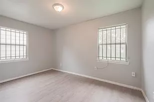 9302 Fairland Dr, Houston, TX 77051 - Photo 15