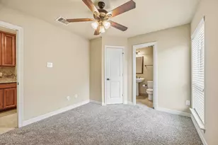 2411 Linden Bluff Ct, Sugar Land, TX 77479 - Photo 31