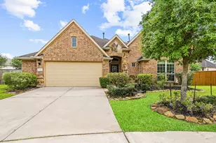2411 Linden Bluff Ct, Sugar Land, TX 77479 - Photo 1