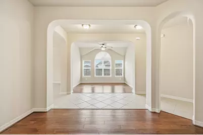 2411 Linden Bluff Court, Sugar Land, TX 77479 - Photo 9