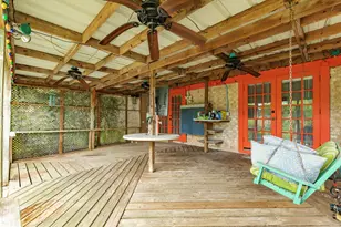 429 E Kiber St, Angleton, TX 77515 - Photo 9