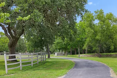 965 US Hwy 90, Flatonia, TX 78941 - Photo 25