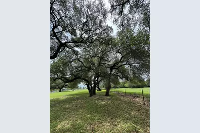 965 US Hwy 90, Flatonia, TX 78941 - Photo 19