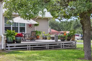 965 US Hwy 90, Flatonia, TX 78941 - Photo 1