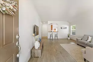 12943 Palm Leaf Ct, Houston, TX 77044 - Photo 3