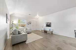 12943 Palm Leaf Ct, Houston, TX 77044 - Photo 5