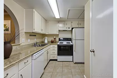 14703 Barryknoll Lane #18, Houston, TX 77079 - Photo 11