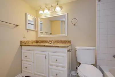 14703 Barryknoll Lane #18, Houston, TX 77079 - Photo 23