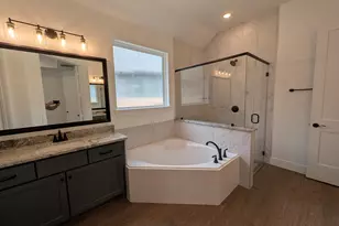 18071 Brennie Bird Ln, Conroe, TX 77302 - Photo 9
