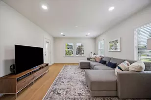 809 Gale St, Houston, TX 77009 - Photo 3