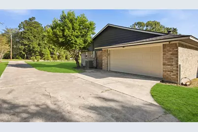 411 County Road 3663, Splendora, TX 77372 - Photo 17