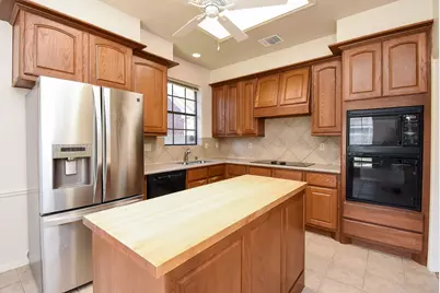 827 Knotty Elmwood Trail, Houston, TX 77062 - Photo 9