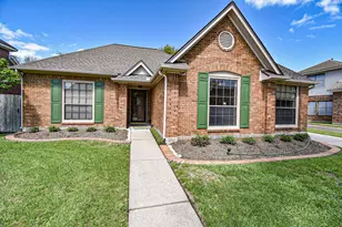 827 Knotty Elmwood Trail, Houston, TX 77062 - Photo 3