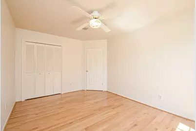 827 Knotty Elmwood Trail, Houston, TX 77062 - Photo 17