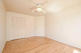 827 Knotty Elmwood Trail, Houston, TX 77062 - Photo 17