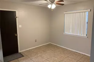 9914 El Chaco St, Baytown, TX 77521 - Photo 7