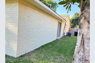 12431 Bexley Drive, Houston, TX 77099 - Photo 7