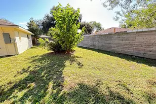 12431 Bexley Dr, Houston, TX 77099 - Photo 31