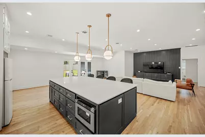 5630 Lymbar Drive, Houston, TX 77096 - Photo 13