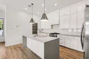 1216 Wycliffe Dr, Houston, TX 77043 - Photo 9
