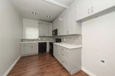 9305 Kentshire Drive, Houston, TX 77078 - Photo 17