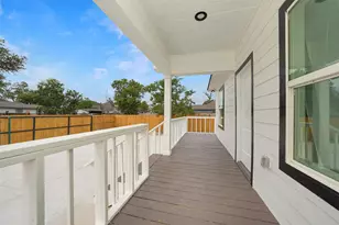 9305 Kentshire Dr, Houston, TX 77078 - Photo 3