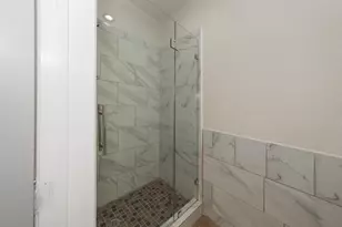 9305 Kentshire Dr, Houston, TX 77078 - Photo 11