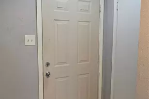 7913 Grove Ridge Dr, Houston, TX 77061 - Photo 3