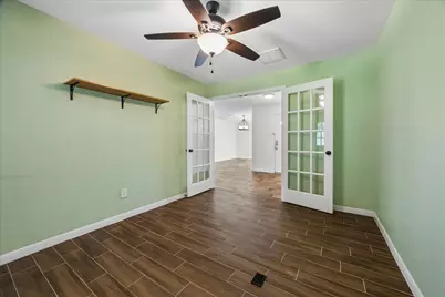 810 Halewood Drive, Houston, TX 77062 - Photo 11