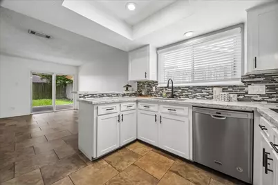 810 Halewood Drive, Houston, TX 77062 - Photo 7