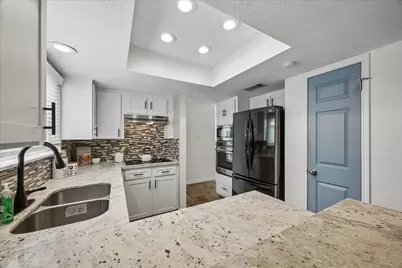 810 Halewood Drive, Houston, TX 77062 - Photo 9