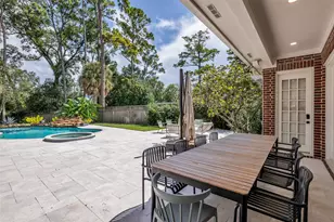 23 E Shady Ln, Houston, TX 77063 - Photo 41