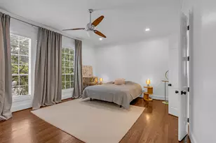 23 E Shady Ln, Houston, TX 77063 - Photo 19