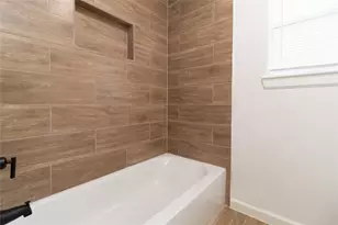 16310 Forest Way Dr, Houston, TX 77090 - Photo 25