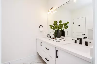 5819 Outer Banks St Street, Houston, TX 77091 - Photo 21