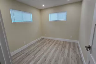 7318 La Salette St, Houston, TX 77021 - Photo 7
