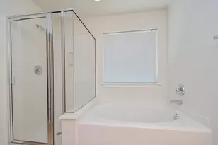 46 E Stedhill Loop, Conroe, TX 77384 - Photo 19