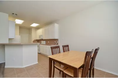 46 E Stedhill Loop, Conroe, TX 77384 - Photo 9