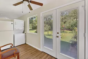 226 Crest Ln, Onalaska, TX 77360 - Photo 9