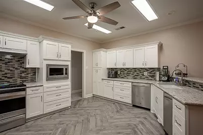 2226 Chasse Bend Street, Orange, TX 77632 - Photo 11