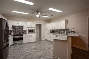 2226 Chasse Bend St, Orange, TX 77632 - Photo 13